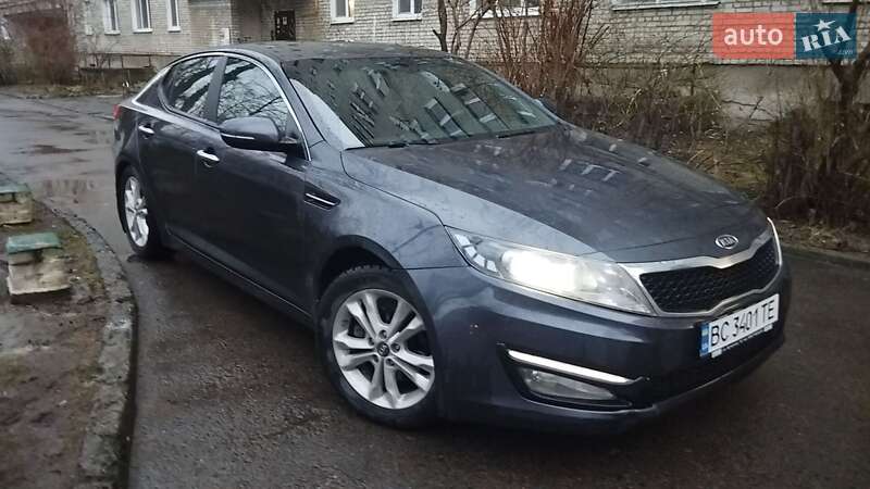 Седан Kia Optima 2011 в Львове