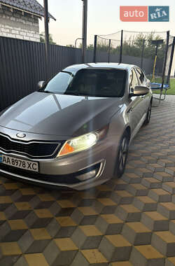 Седан Kia Optima 2013 в Киеве