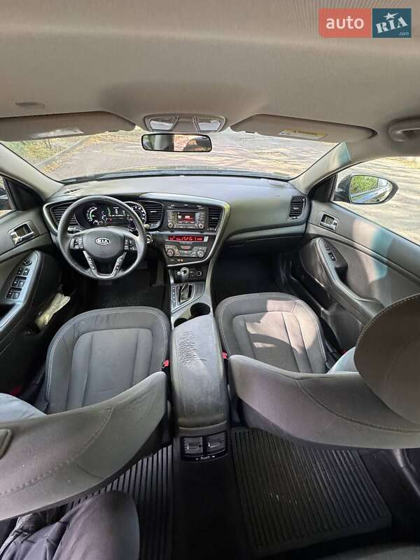 Седан Kia Optima 2011 в Запорожье