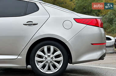 Седан Kia Optima 2014 в 