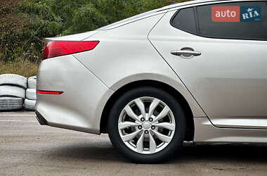 Седан Kia Optima 2014 в 
