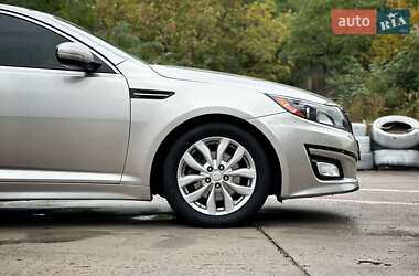 Седан Kia Optima 2014 в 
