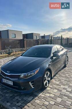 Седан Kia Optima 2017 в Киеве