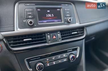 Седан Kia Optima 2017 в 