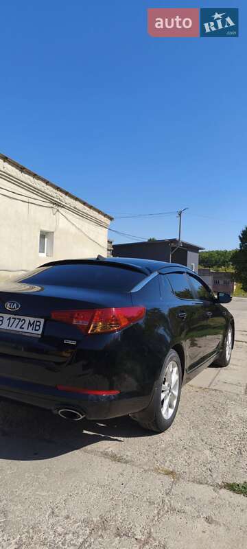 Седан Kia Optima 2012 в Песчанке