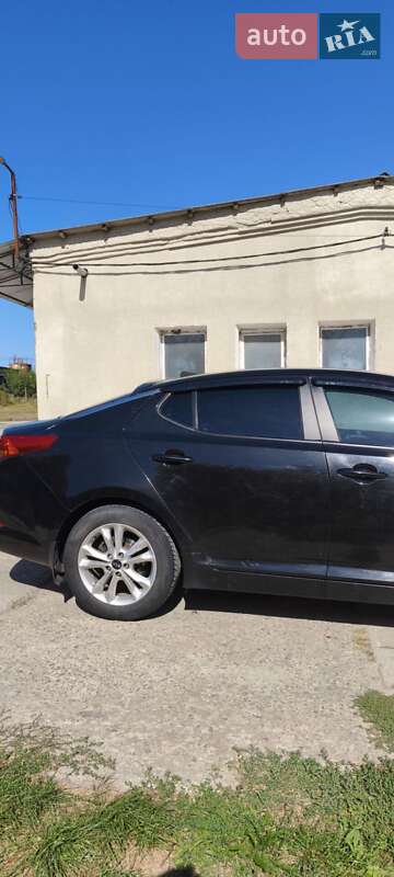 Седан Kia Optima 2012 в Песчанке