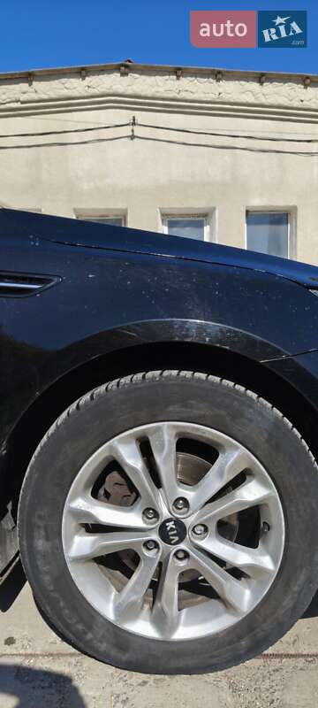 Седан Kia Optima 2012 в Песчанке
