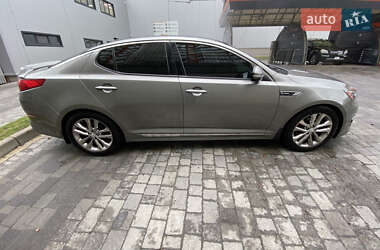 Седан Kia Optima 2013 в Львове