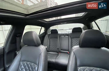 Седан Kia Optima 2013 в Львове