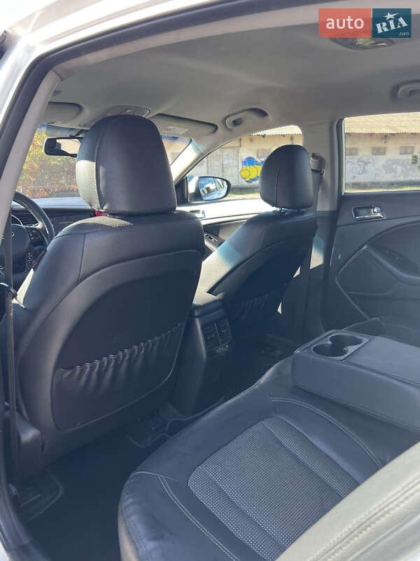 Седан Kia Optima 2012 в Одессе