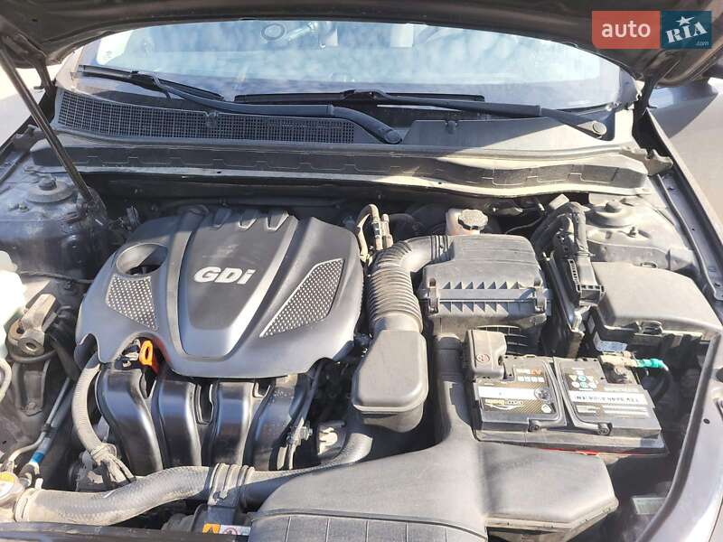 Седан Kia Optima 2015 в Вишневому фото 7 Седан Kia Optima 2015 в Вишневому