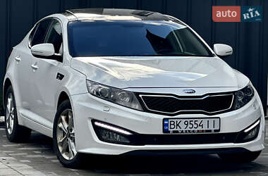 Седан Kia Optima 2012 в Ровно