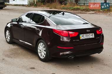 Седан Kia Optima 2015 в 