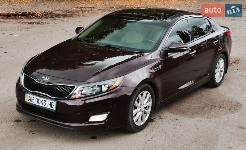 Седан Kia Optima 2015 в Полтаве