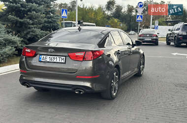 Седан Kia Optima 2014 в 