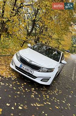 Седан Kia Optima 2014 в 