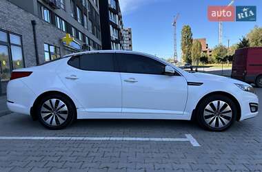 Седан Kia Optima 2012 в 