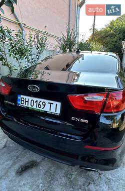 Седан Kia Optima 2014 в 