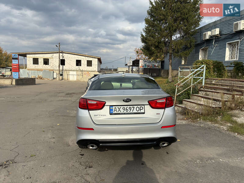 Седан Kia Optima 2014 в Харькове