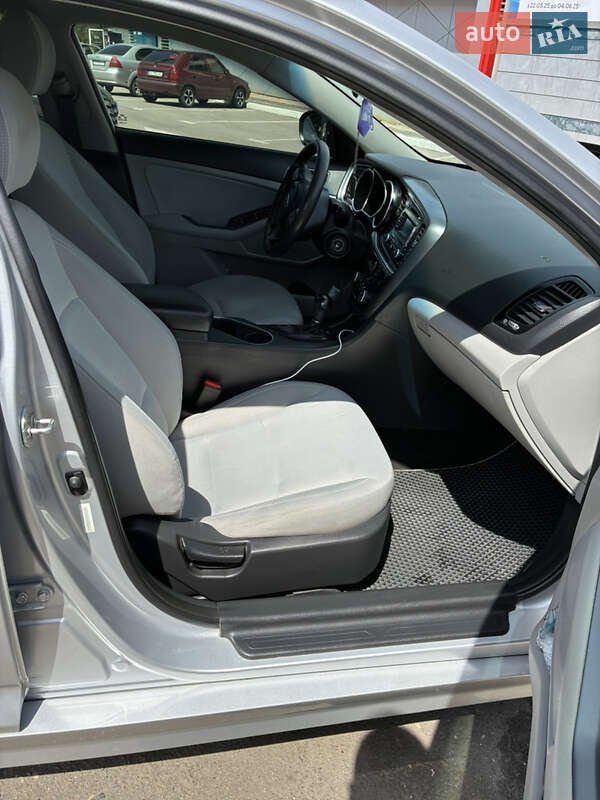 Седан Kia Optima 2014 в Харькове