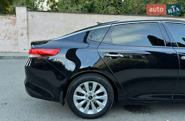 Седан Kia Optima 2017 в  фото 4 Седан Kia Optima 2017 в
