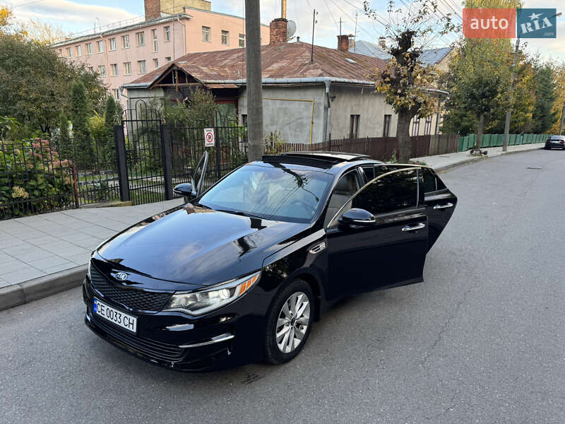 Седан Kia Optima 2017 в Черновцах