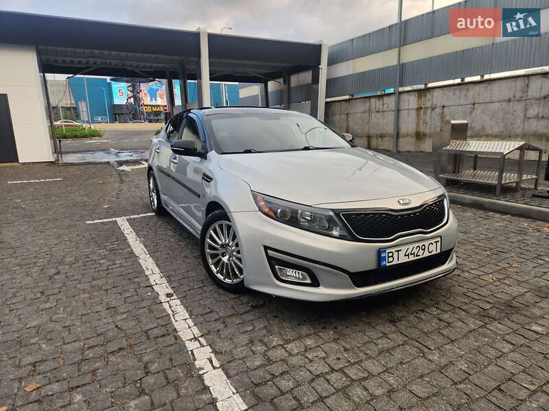 Седан Kia Optima 2014 в Києві