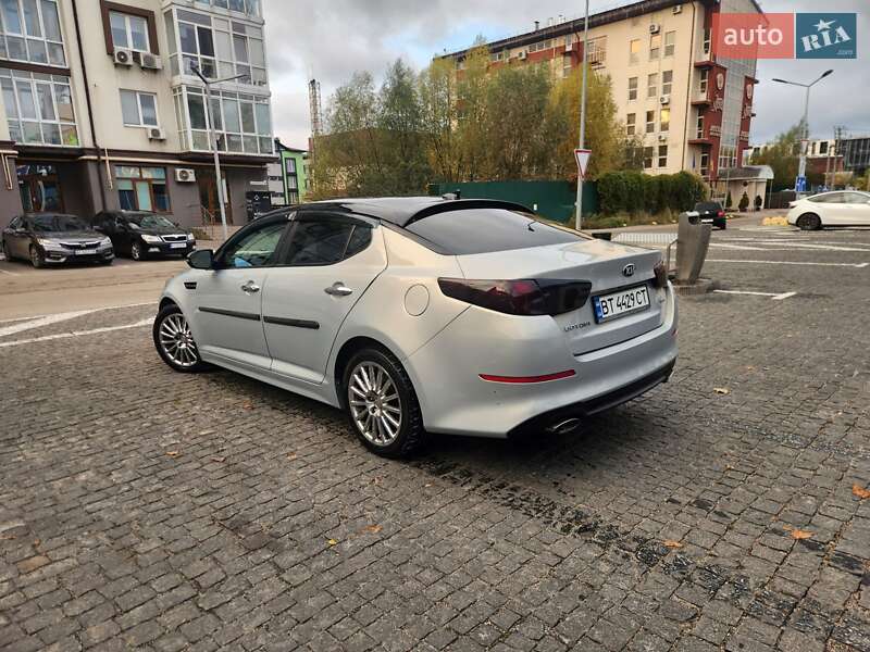 Седан Kia Optima 2014 в Києві