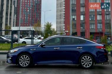 Седан Kia Optima 2018 в  фото 10 Седан Kia Optima 2018 в