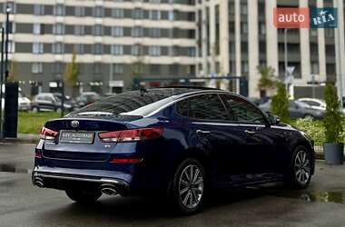 Седан Kia Optima 2018 в  фото 17 Седан Kia Optima 2018 в