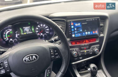 Седан Kia Optima 2012 в 