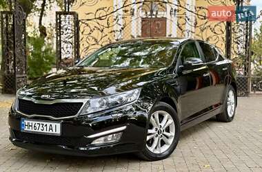 Седан Kia Optima 2012 в 
