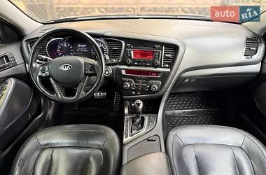 Седан Kia Optima 2012 в 