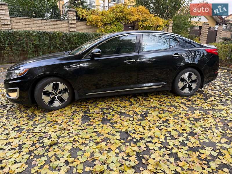 Седан Kia Optima 2013 в Києві