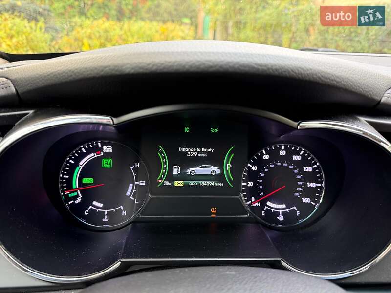 Седан Kia Optima 2013 в Києві