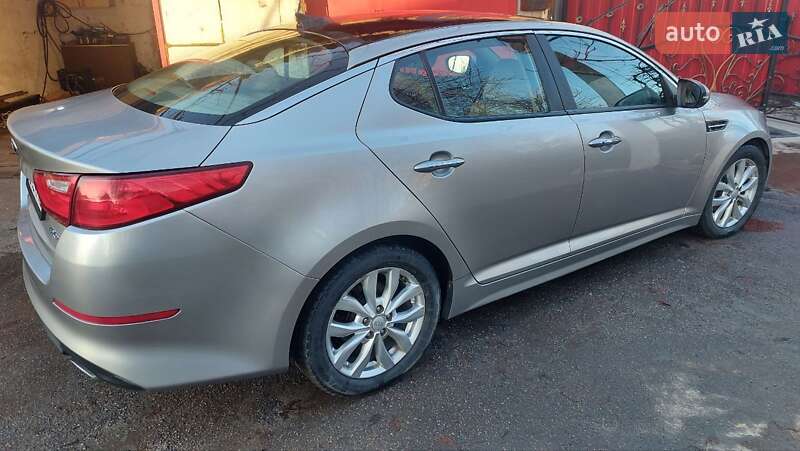 Седан Kia Optima 2014 в Харькове
