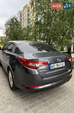 Седан Kia Optima 2012 в 