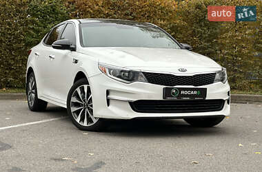 Седан Kia Optima 2016 в 