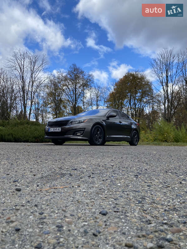 Седан Kia Optima 2013 в Бурштині
