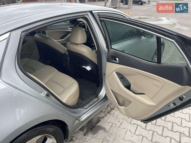 Седан Kia Optima 2015 в Киеве фото 8 Седан Kia Optima 2015 в Киеве