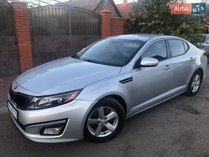 Седан Kia Optima 2014 в Роздільній