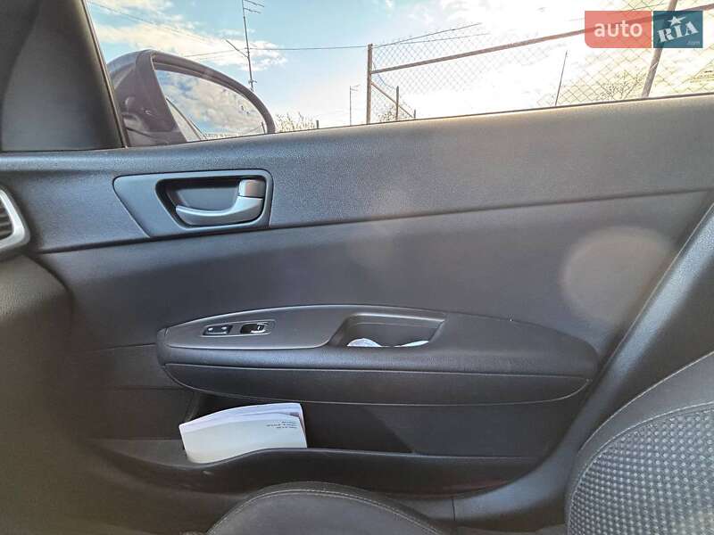 Седан Kia Optima 2019 в Києві фото 21 Седан Kia Optima 2019 в Києві