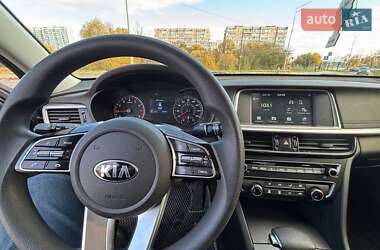Седан Kia Optima 2019 в Киеве