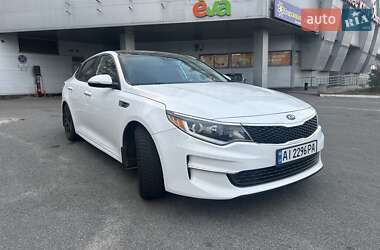 Седан Kia Optima 2016 в Киеве