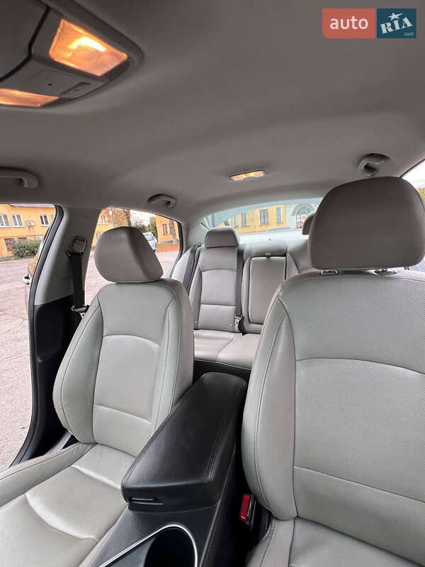 Седан Kia Optima 2014 в Ватутино фото 37 Седан Kia Optima 2014 в Ватутино