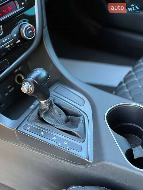 Седан Kia Optima 2015 в Одесі