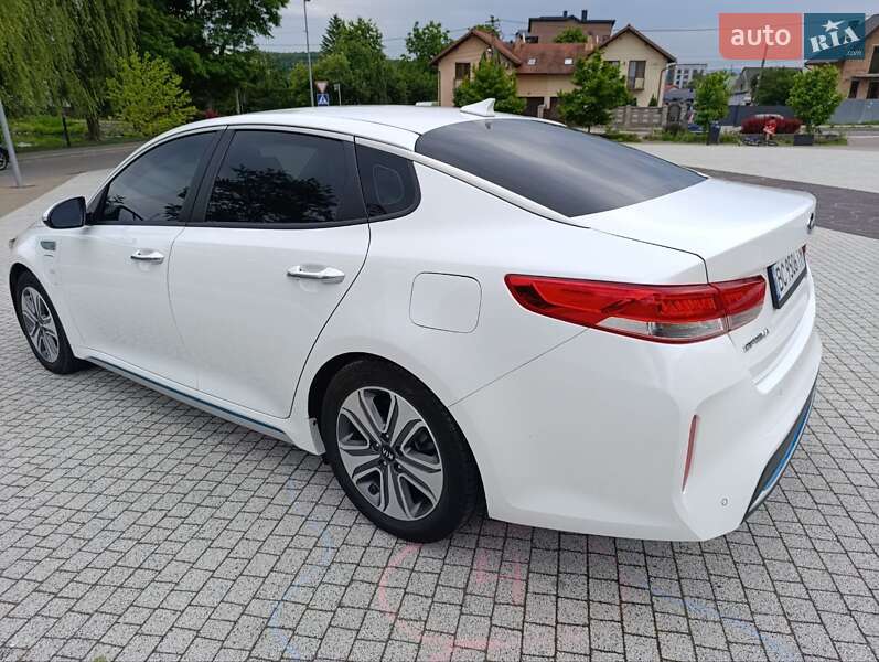 Седан Kia Optima 2018 в Львове