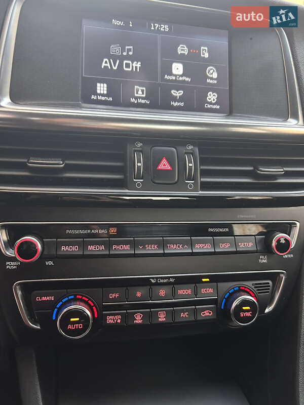 Седан Kia Optima 2017 в Одессе