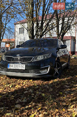 Седан Kia Optima 2013 в Новомиргороде