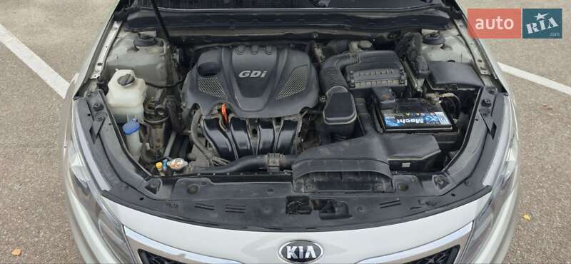 Седан Kia Optima 2012 в Житомире